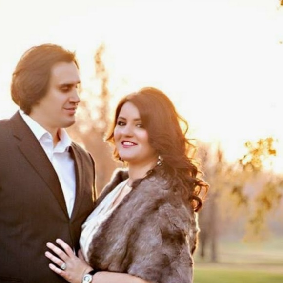 Meet your Posher, Selvie - Picture 1 of 1